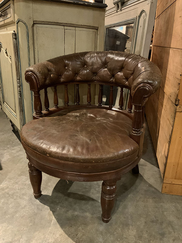 English Leather Desk Chair with Button Tufting on Seat and Back